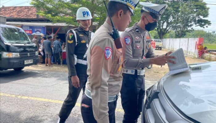 Satlantas Polres Sampang Gelar Operasi Gabungan untuk Tingkatkan Keselamatan Berlalulintas