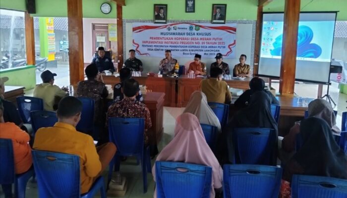 Kapolsek Laren Hadiri Musdesus Pembentukan Koperasi Merah Putih di Desa Centini Kecamatan Laren 