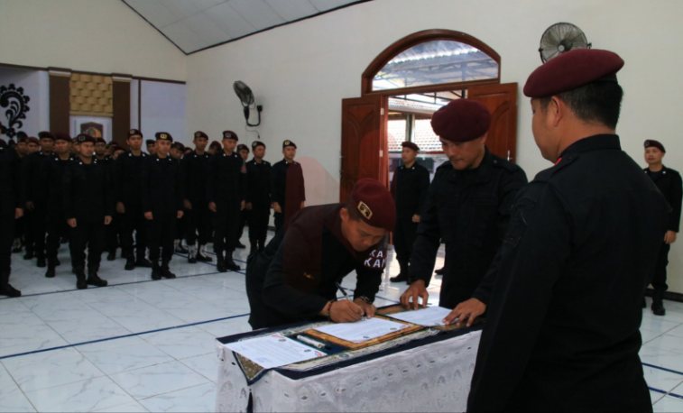 Foto: Lembaga Pemasyarakatan (Lapas) Kelas IIA Banyuwangi saat penandatanganan komitmen. @by_News9.id