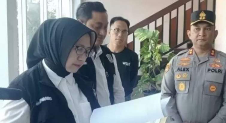 FOTO: Bupati Lumajang Indah Amperawati (Bunda Indah), saat melakukan sidak. @by_News9.id