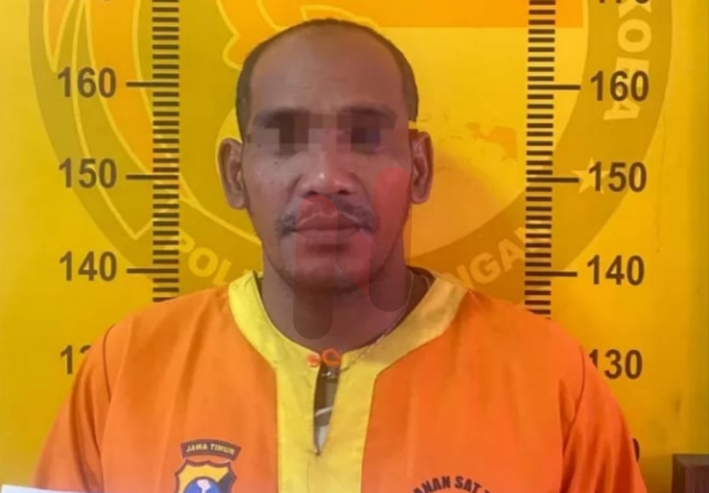 FOTO: Pelaku berinisial M (42), warga Kecamatan Kalitengah, Kabupaten Lamongan, @by_News9.id