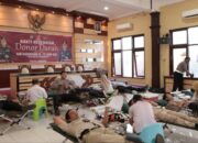 Polres Lamongan Gelar Bakti Kesehatan Donor Darah Peringati Hari Bhayangkara Ke-79