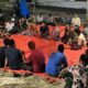 FOTO: Sejumlah masyarakat yang menyatakan sikap tegas untuk mendesak Bupati mengganti Penjabat (Pj) Kepala Desa Batuputih, Mohammad Syafei. @by_News9.id