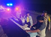 Polsek Sekaran Kembali Sita 7.5 Liter Botol Miras Jenis Tuak dalam Razia di Jalan Raya Pucuk-Sekaran 