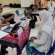FOTO: Tiga dewan juri profesional Rahmatullah SS, S.Pd, Rita Yulhardini S.St Ars, dan Andi Kurniawan S.Pd SD, menilai langsung penampilan para peserta. @by_News9.id