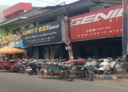 Trotoar di Sampang Disulap Jadi Lahan Dagang dan Parkir, Warga: Pemerintah Setengah Hati Tegakkan Aturan