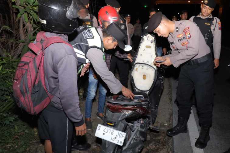 FOTO: Giat Pengesahan Warga Baru Perguruan Silat Persaudaraan Setia Hati Terate (PSHT). @by_News9.id