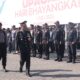 FOTO: Kapolres Lamongan, AKBP Agus Dwi Suryanto, saat pimpin upacara yang diikuti oleh seluruh jajaran pejabat utama, Kapolsek jajaran, para undangan dari Forkopimda, tokoh agama maupun tokoh masyarakat. @by_News9.id