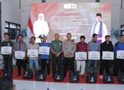 Kapolres Lamongan Hadiri Kegiatan SAPA BANSOS dan Penyerahan Bantuan Sosial oleh Gubernur Jatim di SMK Negeri Maritim Brondong