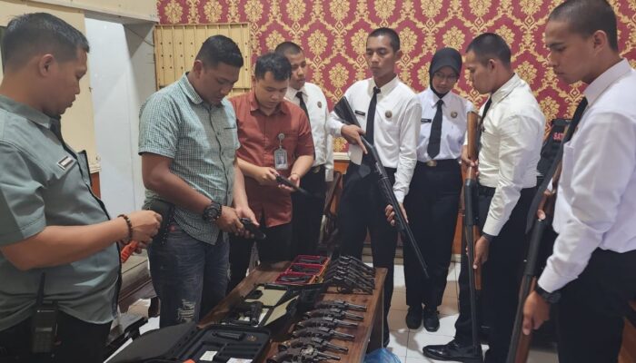 Lapas Banyuwangi Kenalkan Senjata Hingga Mesin 3D Ke CPNS