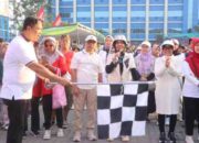 Jalan Sehat, Parenting Class dan Cinta Lingkungan di Dies Natalis Unitomo