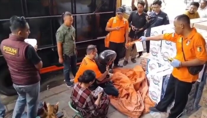 Rekonstruksi Penganiayaan Kurir JNT Pamekasan Digelar, Pelaku Terancam 9 Tahun Penjara