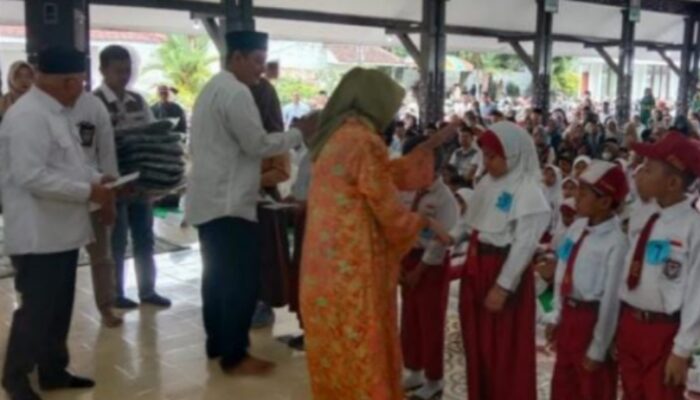 BAZNAS Kabupaten Lumajang Gelar “Lebaran Yatim” Santuni 1000 Anak Yatim dan Dhuafa