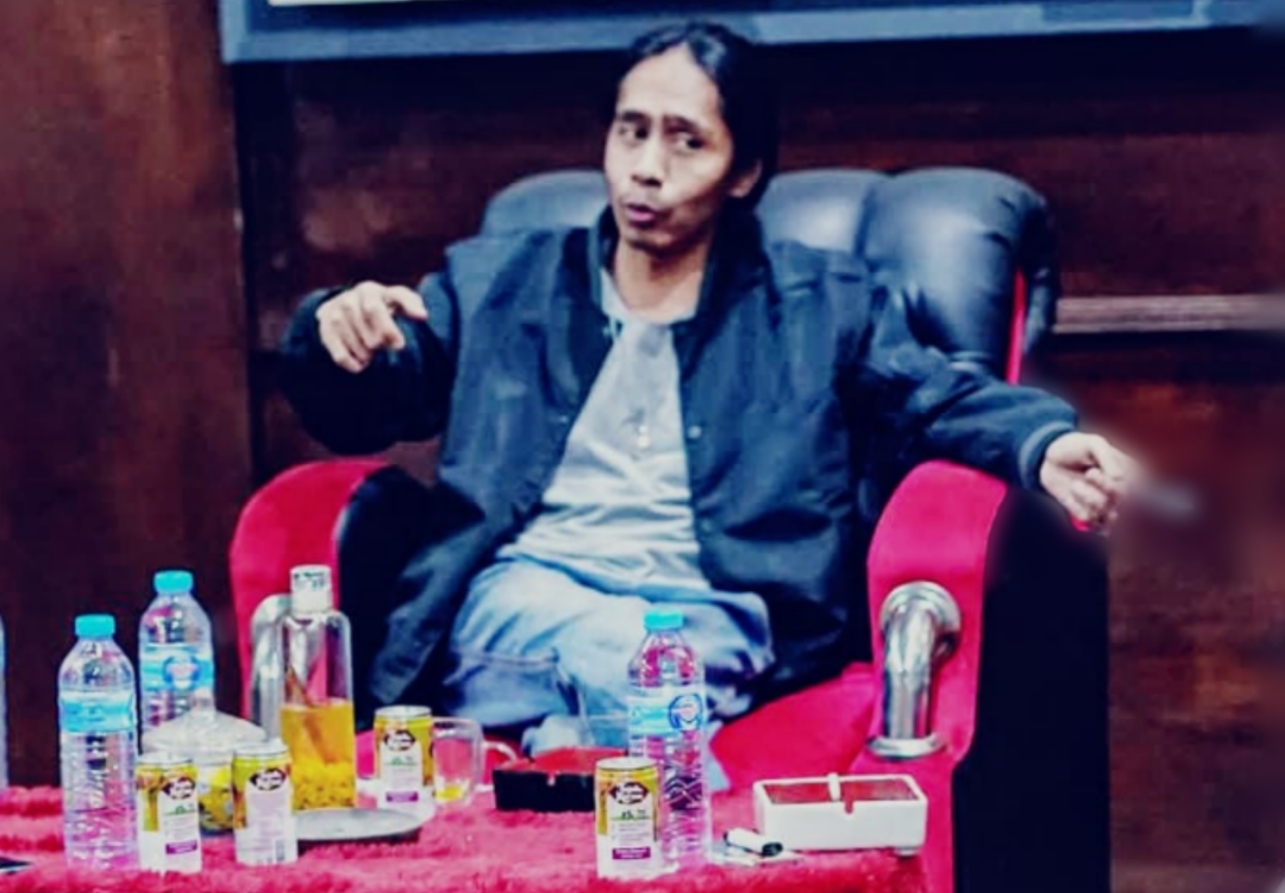 FOTO: Fauzi AS, aktivis senior Sumenep sekaligus pemerhati kebijakan publik. @by_News9.id