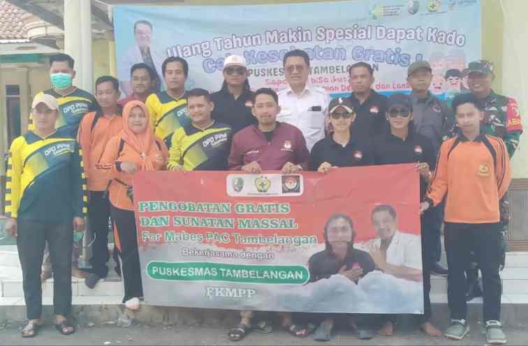 FOTO: Kepala Puskesmas Tambelangan dr Bustanul Arifin bersama tenaga kesehatan dan jajaran PAC Formabes Tambelangan, Babinsa Tambelangan. @by_News9.id