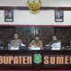 FOTO: Bupati Achmad Fauzi Wongsojudo (tengah) saat Rapat Penetapan TIHT 2025 di Kantor Bupati, @by_News9.id