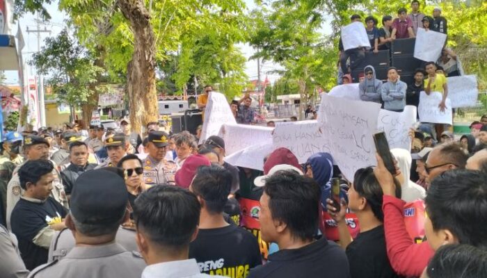 GMPM Ledek Bea Cukai Madura: Rokok Ilegal Dibiarkan, Mesin Produksi Tak Diamankan