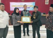 Gus Daef Raih Penghargaan atas Dedikasi Merawat Pasien ODGJ