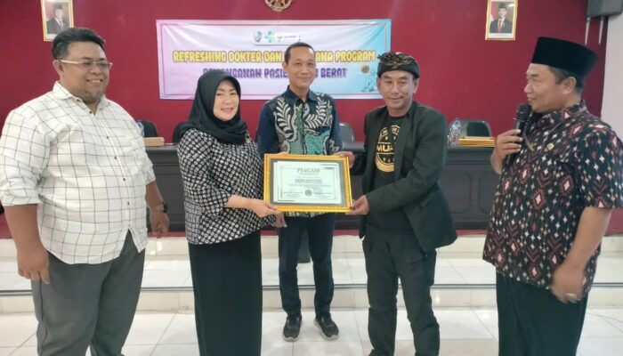 Gus Daef Raih Penghargaan atas Dedikasi Merawat Pasien ODGJ