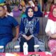 FOTO: Kepala Sekolah SMKN 2 Lumajang (kanan) bersama Wakil Bupati Sidoarjo, Mimik Idayana beserta suami. @by_News9.id