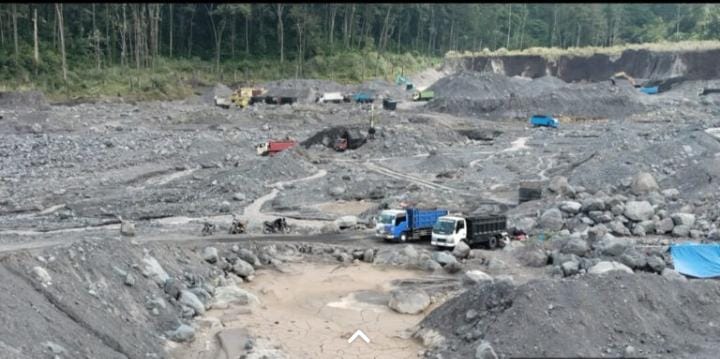 FOTO: Lokasi Pertambangan Pasir. @by_News9.id