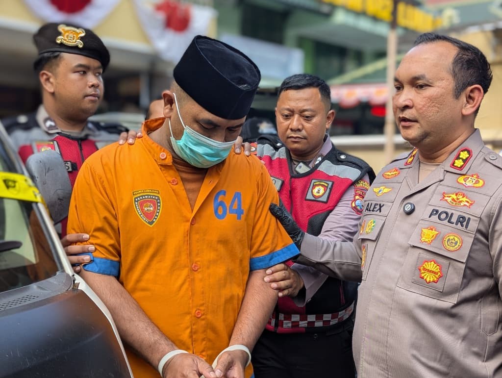 FOTO: Tersangka "IKA" berperan sebagai penadah sekaligus membantu menyembunyikan mobil curian. @by_News9.id