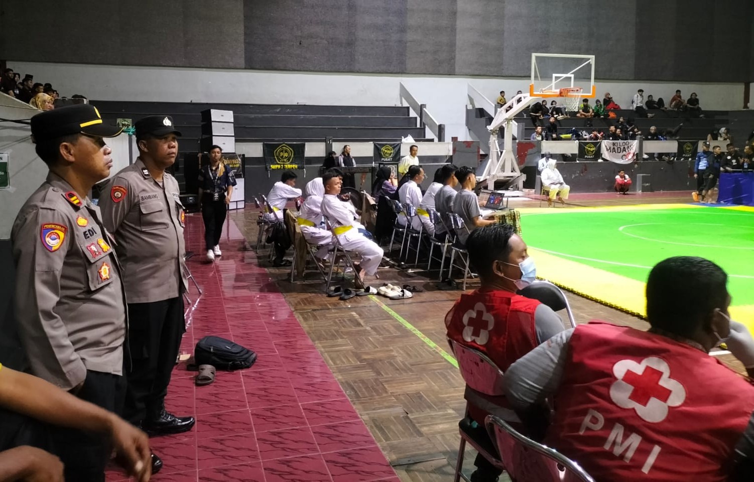 FOTO: Pengamanan dipimpin langsung oleh Kapolsek Lumajang Kota IPTU Edi Kuswanto. @by_News9.id