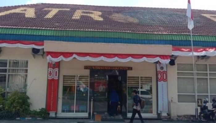 Terbit Sertifikat Atas Nama Orang Lain Melalui PTSL, Kuasa Hukum Ahli Waris Ngeluruk Kantor ATR/BPN Lumajang