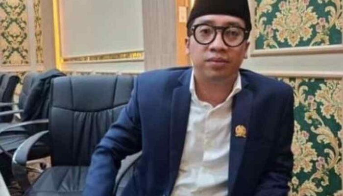 Drama Nur Faizin: Suara Keras Tolak Survei Seismik, Tapi Solusi Nol Besar untuk Warga Kangean