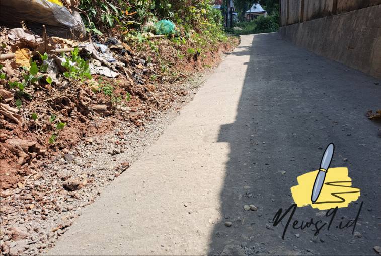 Proyek Pokir DPRD Sumenep Diduga Asal Jadi, Jalan Beton Hancur dalam Hitungan Bulan