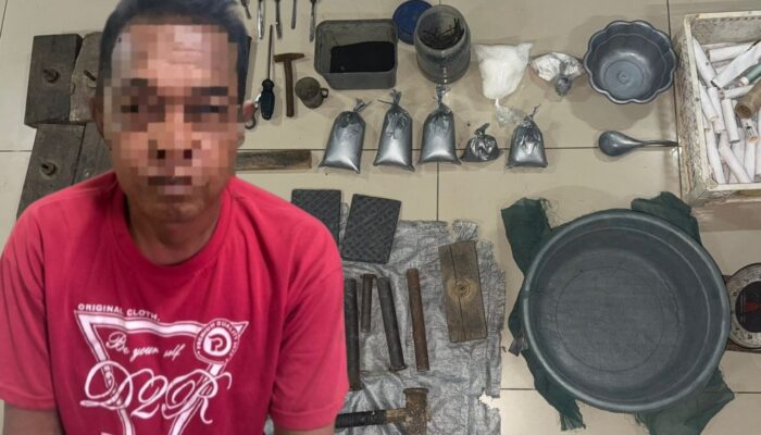 Polisi Bongkar Gudang Bahan Peledak di Rumah Petani