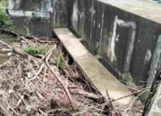 Warga di Sampang Keluhkan Saluran Tersumbat, Sawah Terendam dan Akses Jalan Terputus
