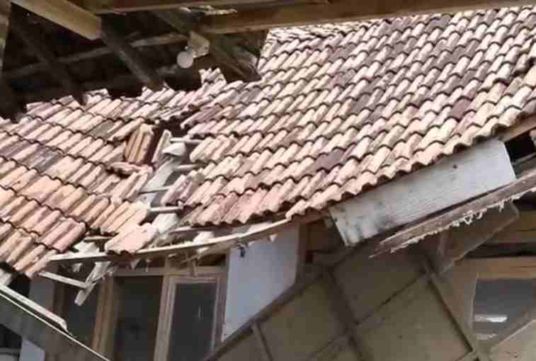 SDN Batu Putih Amblas Total, Potret Buram Pendidikan Kepulauan Sumenep