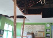 Nyaris Telan Korban, Atap SDN Pandeman II Arjasa Roboh Saat Proses Belajar