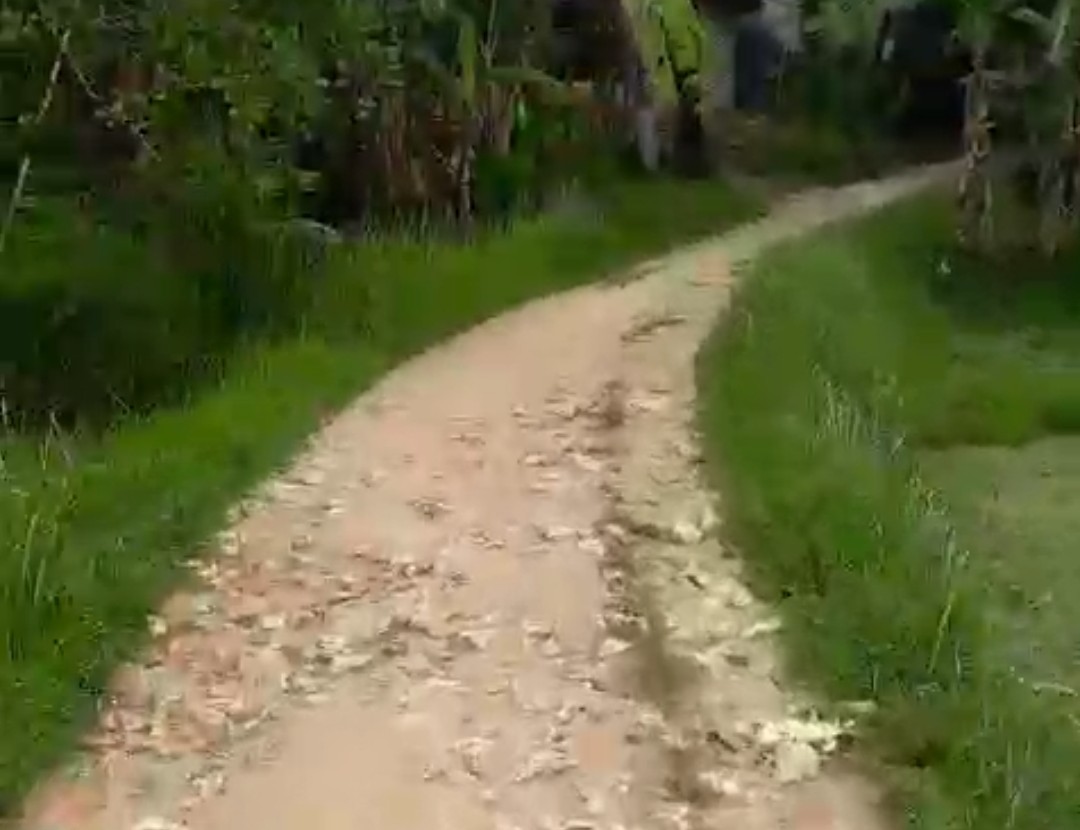 Infrastruktur Tebang Pilih di Aeng Merrah, Proyek Jalan Dikerjakan Setengah Hati