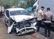 Diduga Ngantuk, Sopir Innova Picu Tabrakan Beruntun di Sampang