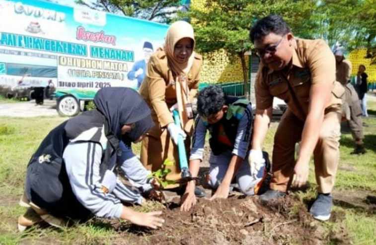 Dua Sekolah di Lumajang Meraih Penghargaan Adiwiyata Nasional 2025 dari Kementerian Lingkungan Hidup RI
