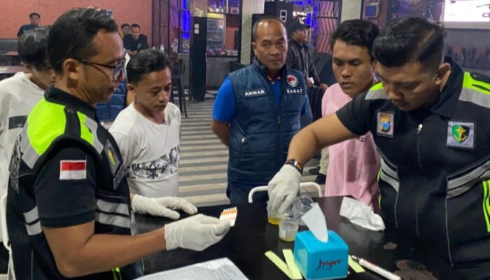 Razia Hiburan Malam Polres Sumenep, Dua Pemuda Positif Obat Terlarang