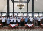 Program Bantuan 100 Unit Becak Listrik Dibagikan Kepada Tukang Becak