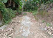 Jalan Dibiarkan Hancur, Warga Menjerit: Kepala Desa Gapura Timur Dituding Tutup Mata