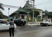 Humanis Polwan Sumenep Amankan dan Atur Lalin