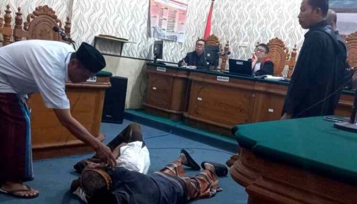 Rekonstruksi Sidang Bongkar Fakta: Terdakwa Diserang ODGJ