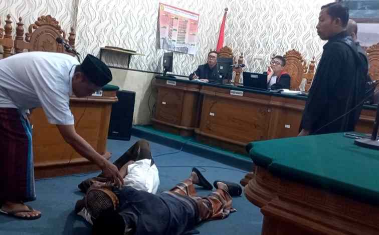 Rekonstruksi Sidang Bongkar Fakta: Terdakwa Diserang ODGJ