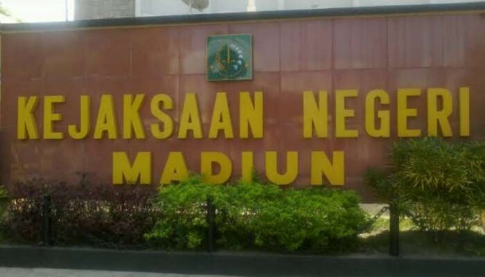 Peras Kades, Oknum Jaksa Kejari Madiun Digiring Kejati Jawa Timur