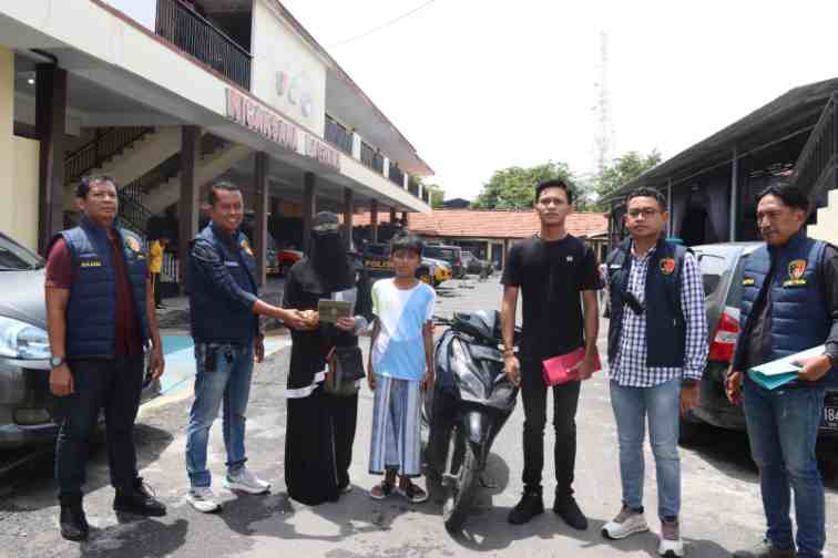Polres Sampang Kembalikan Motor Curian ke Pemilik, Jumat Berkah bagi Warga