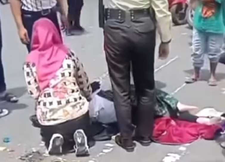 Diduga Mobil Kades Klampokarum Tabrak Pengendara Motor di Alun-alun Lumajang Hingga Tewas