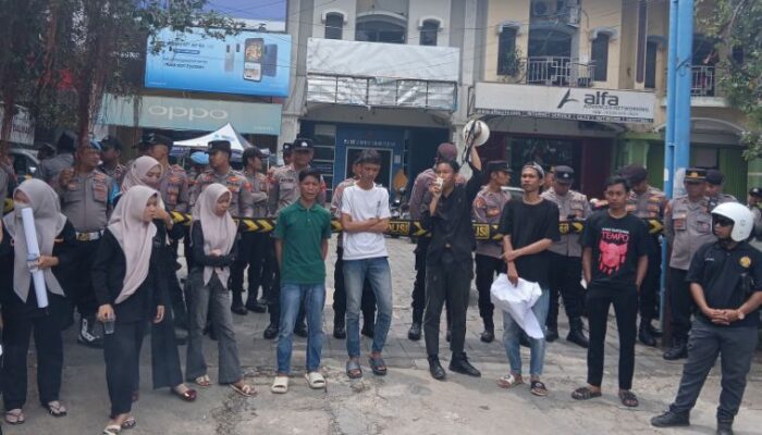 Pimpinan Bank Mandiri Tak Temui Massa, Penanganan Kasus PKH Dinilai Tidak Serius