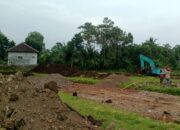 Miris, Perumahan Subsidi di Kembiritan Diduga Serobot Tanah Pengairan dan Memanfaatkan Mata Air untuk Komersil