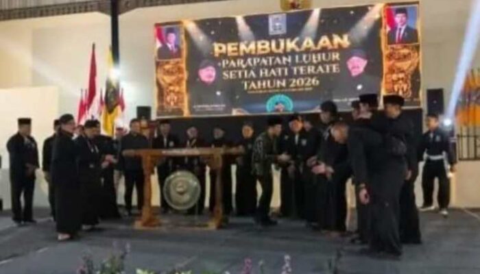 Wakil Gubernur Jawa Timur Resmikan Pembukaan Parapatan Luhur 2026 Persaudaraan Setia Hati Terate Pusat Madiun 