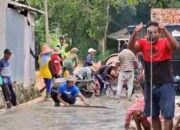 Ketika Warga di Sampang Mengambil Alih Peran Pemerintah 